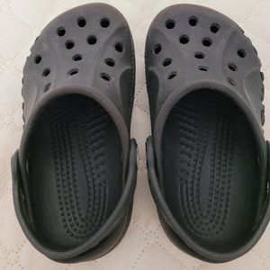 Sz 6/7 Toddler Crocs